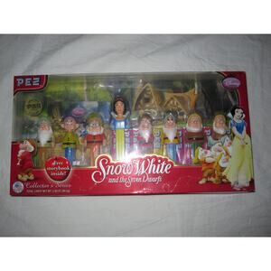 NEW Disney Pez Collectors Series Limited Edition Snow White and the seven dwarfs